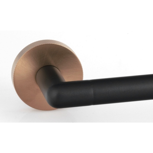 Sapho WS028BC LARISSA półka na ręczniki 600mm czarny/miedź mat