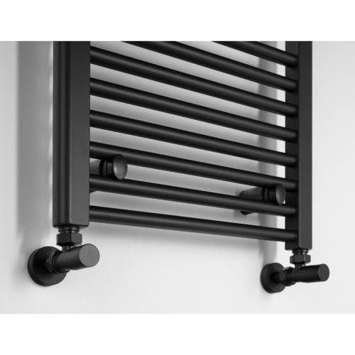 Aqualine ILR34B DIRECT grzejnik z bocznym przyłączem 450x1320mm czarny mat